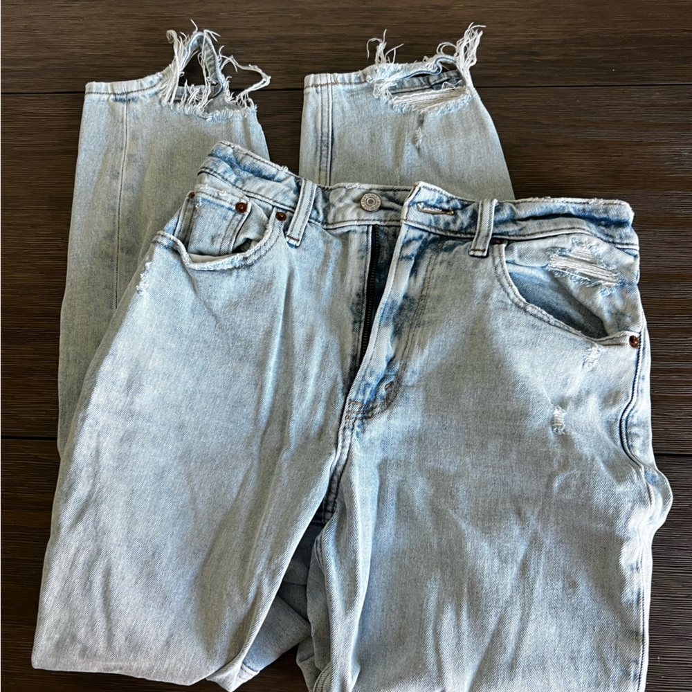 Abercrombie & Fitch Mom Jeans